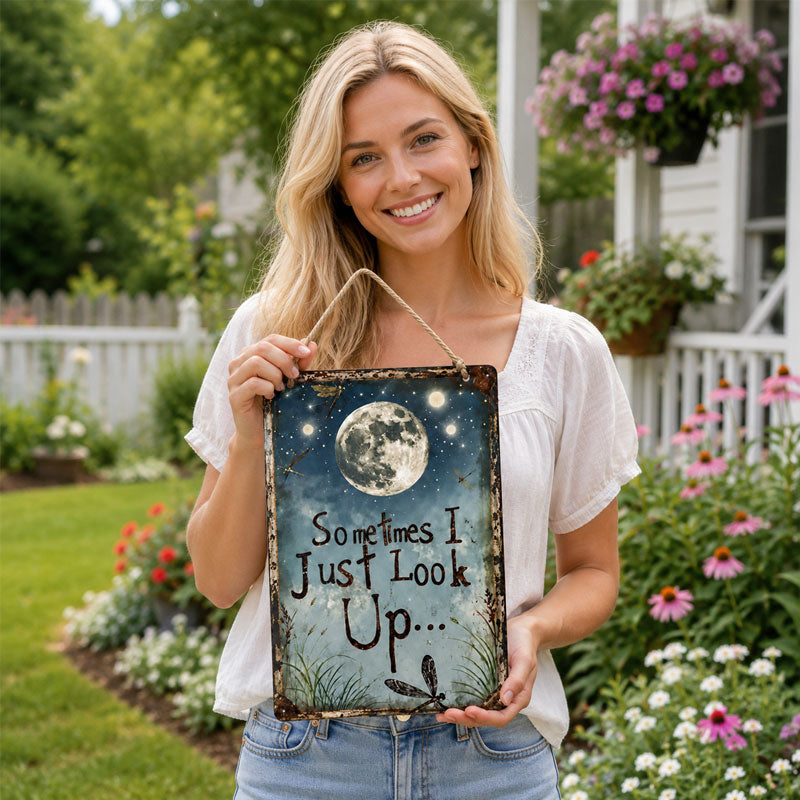 🌙 Retro Night Sky Metal Sign – “Sometimes I just look up…” Inspirational Wall Decor