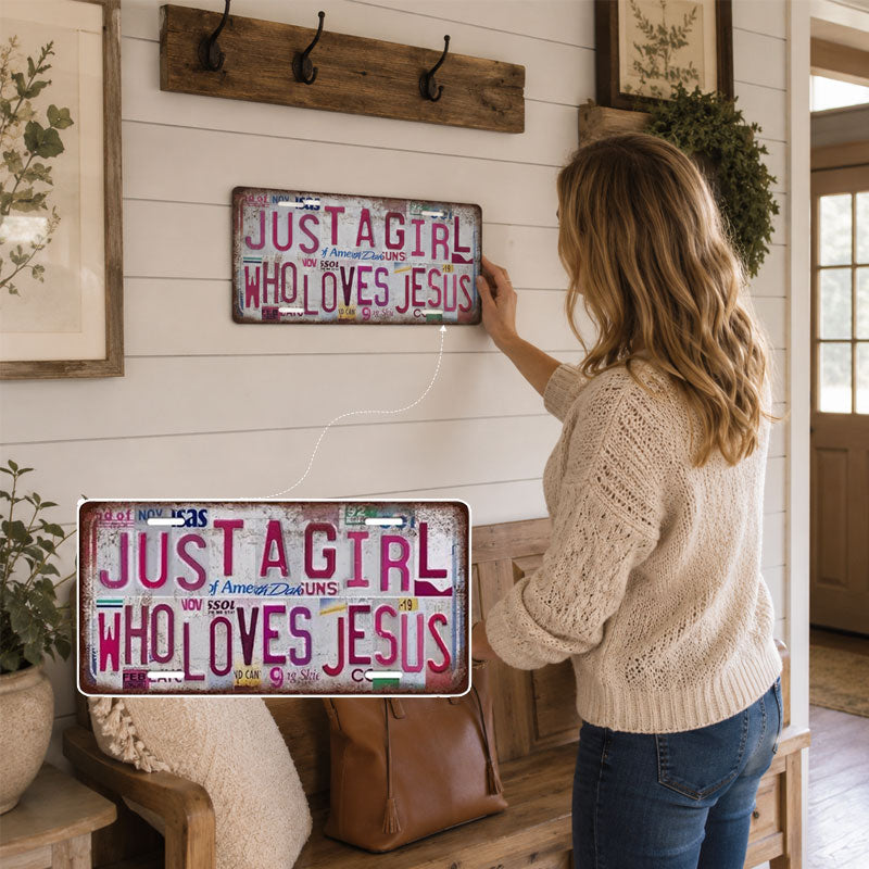 "Just A Girl Who Loves Jesus" Vintage Wall Sign✝️💖