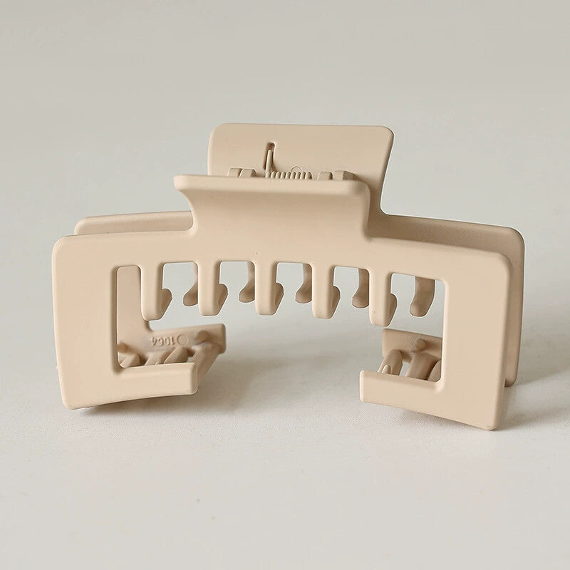 🧢 Oversized Hat-Friendly Hair Claw Clip 🧢