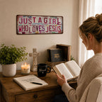 "Just A Girl Who Loves Jesus" Vintage Wall Sign✝️💖