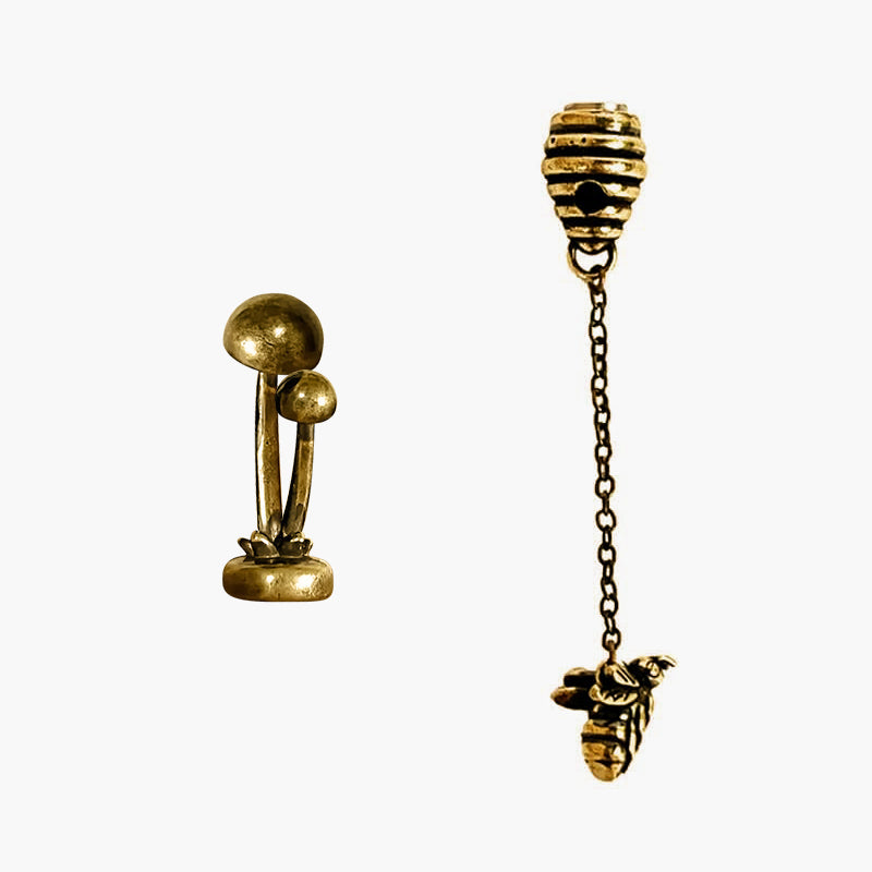 🐝🍄 Handmade Elegant Collectible Whimsical Bee & Mushroom Magnetic Door Stopper, Retro Vintage Decorative Home Functional Holiday Ornament