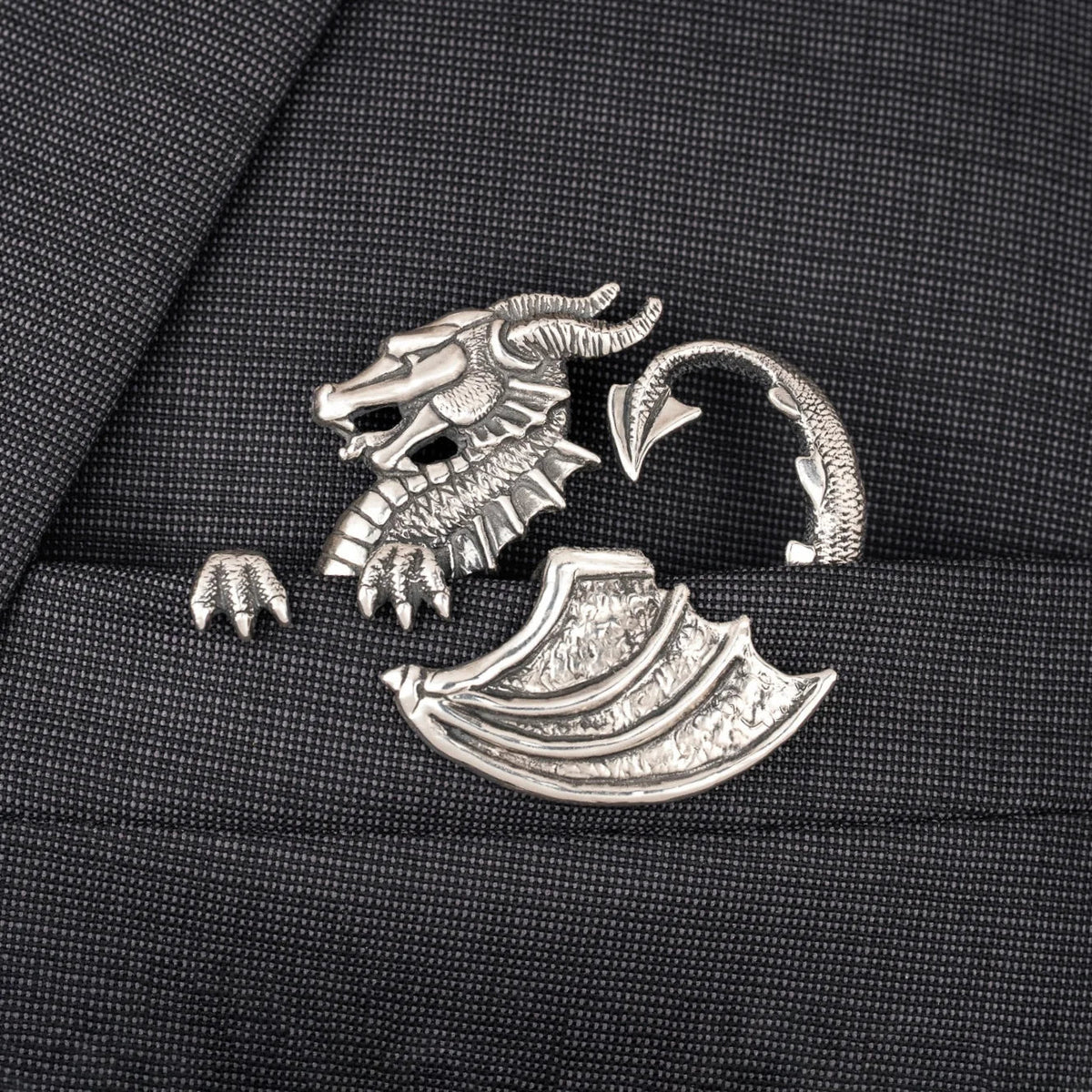 ✨ Luxury Sculpted Animal Brooch – Premium Statement Piece for Suits & Blazers
