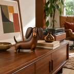 🐶 Wood‑Look Dachshund Sculpture ✨ Warm Walnut‑Tone Tabletop Decor Statue
