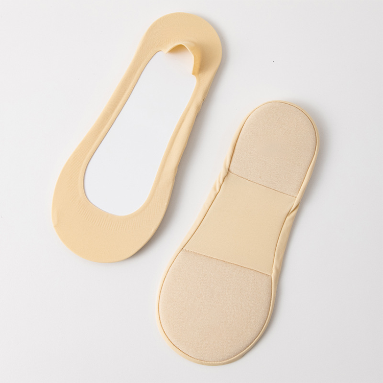 🔥Limited-time offer: Buy one, get one free.🧦Breathable sports socks with shock absorption